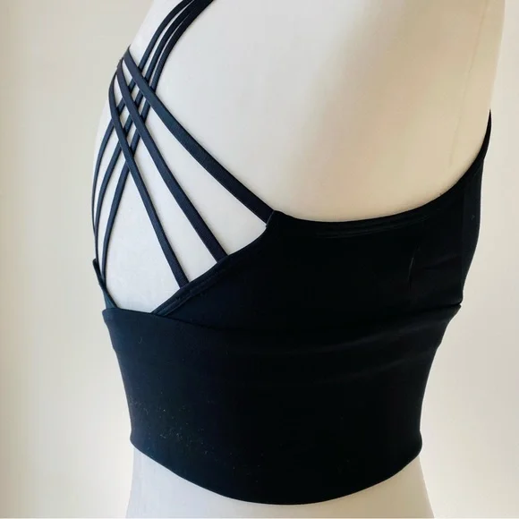 Structured Sports Bra - Picture 5 of 9